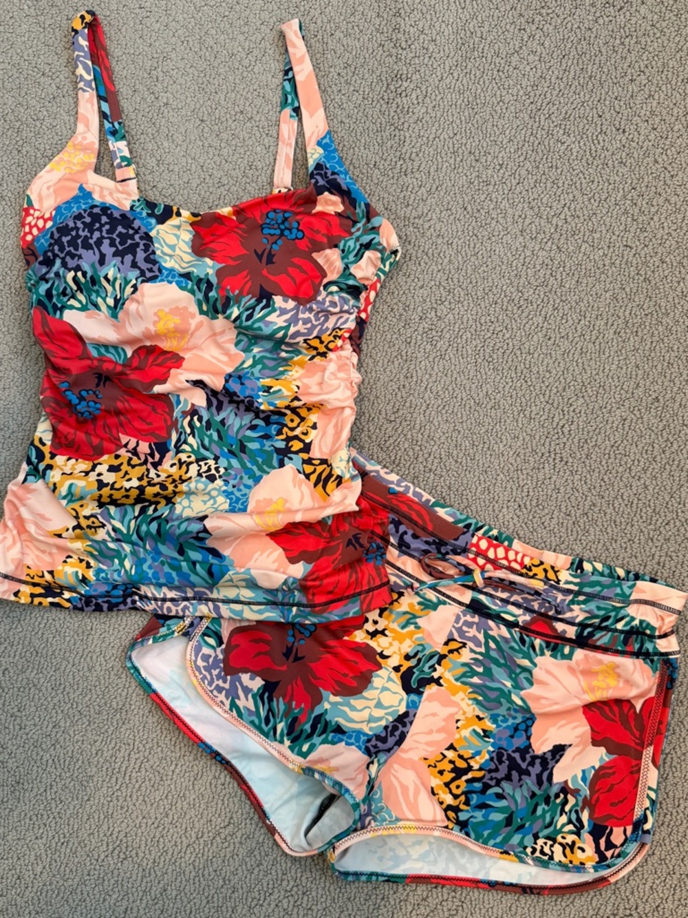Athleta Tankini Set Square Neck Underwire Top 32D + Swim Shorts Sz Small UPF 50+